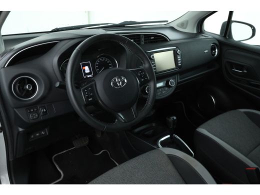 Toyota Yaris 1.5 Hybrid Dynamic Automaat, Navigatie, climate, ActivLease financial lease