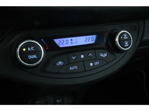 Toyota Yaris 1.5 Hybrid Dynamic Automaat, Navigatie, climate, ActivLease financial lease