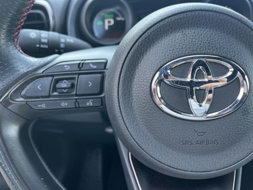 Toyota Yaris 1.5 Hybrid GR Sport | Navigatie | Stoelverwarming | Dode hoek waarschuwing | Head up display | ActivLease financial lease