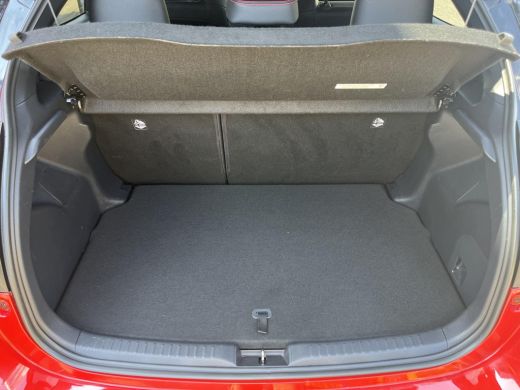 Toyota Yaris 1.5 Hybrid GR Sport | Navigatie | Stoelverwarming | Dode hoek waarschuwing | Head up display | ActivLease financial lease