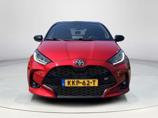 Toyota Yaris 1.5 Hybrid GR Sport | Navigatie | Stoelverwarming | Dode hoek waarschuwing | Head up display | ActivLease financial lease