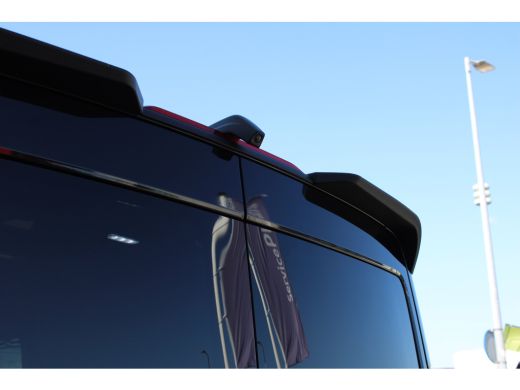 Volkswagen Crafter 2.0 TDI 140PK Automaat, Hero Editie, laag dak, camper voorbereiding! Standkachel | Leder | Airco ... ActivLease financial lease