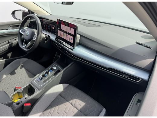 Volkswagen Golf 1.5 eHybrid 204PK PLUG IN. LIFE CAMERA/NAVI/HEAD-UP/CARPLAY ActivLease financial lease