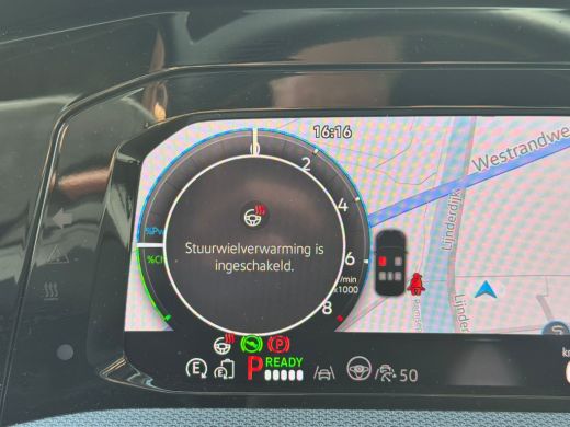 Volkswagen Golf 1.5 eHybrid 204PK PLUG IN. LIFE CAMERA/NAVI/HEAD-UP/CARPLAY ActivLease financial lease