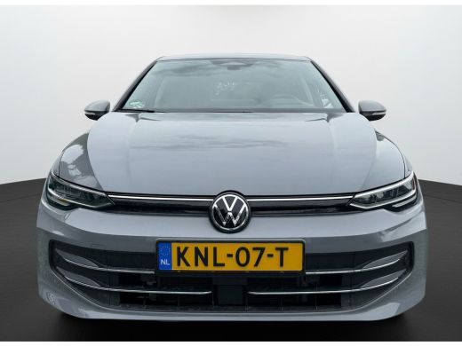 Volkswagen Golf 1.5 eHybrid 204PK PLUG IN. LIFE CAMERA/NAVI/HEAD-UP/CARPLAY ActivLease financial lease