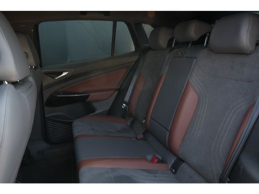 Volkswagen ID.4 First 77 kWh | Keyless start | Lichtmetalen velgen 20" | Parkeersensor voor en achter ActivLease financial lease