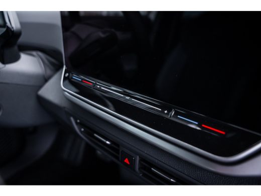 Volkswagen ID.4 Pro Limited Edition | 'App-Connect' draadloze smartphone integratie | Achterbank in ongelijke del... ActivLease financial lease