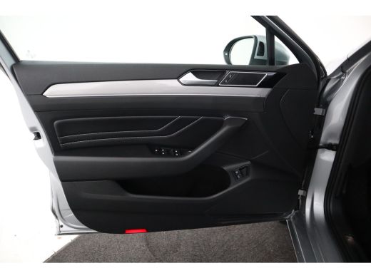Volkswagen Passat Variant 1.4 TSI PHEV GTE Business Nieuw model, Panorama, Apple carplay, ActivLease financial lease