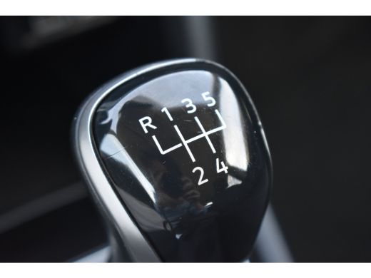 Volkswagen T-Cross 1.0 TSI 95PK Life | ACC | Dode hoek detectie | PDC V+A | Apple Carplay & Android Auto | Getint gl... ActivLease financial lease