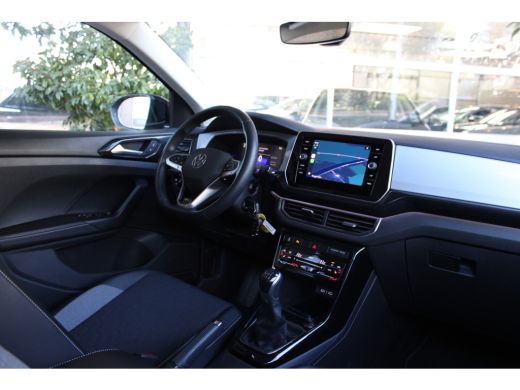 Volkswagen T-Cross TSI 115PK LIFE EDITION CARPLAY/PDC/IQ-DRIVEQ fabrieksgarantie ActivLease financial lease