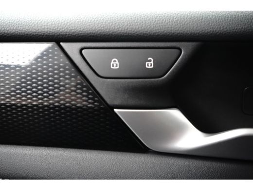Volkswagen Tiguan 1.5 TSI DSG-6 eHybrid 204PK Life Edition | TREKHAAK | 360 CAMERA | STOELVERW. | NAVI BY APP | LED... ActivLease financial lease