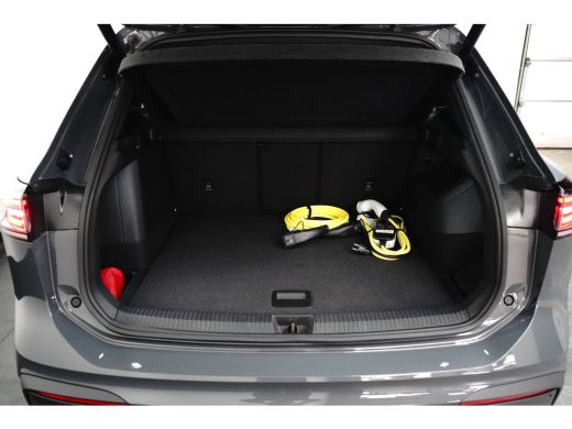Volkswagen Tiguan 1.5 TSI DSG-6 eHybrid 204PK Life Edition | TREKHAAK | 360 CAMERA | STOELVERW. | NAVI BY APP | LED... ActivLease financial lease