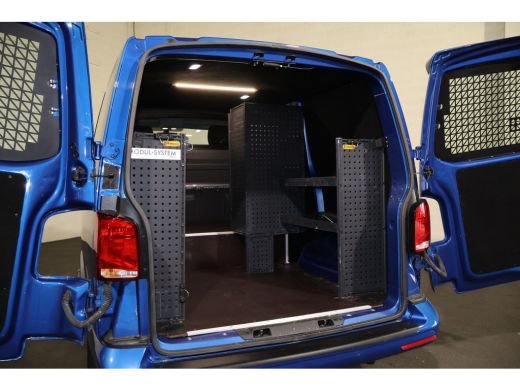 Volkswagen Transporter 2.0 TDI L1 H1 150pk Bulli Automaat ActivLease financial lease