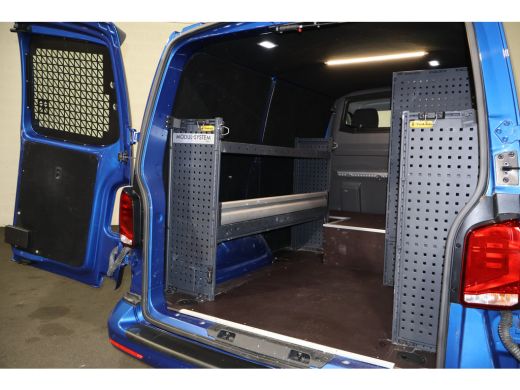 Volkswagen Transporter 2.0 TDI L1 H1 150pk Bulli Automaat ActivLease financial lease