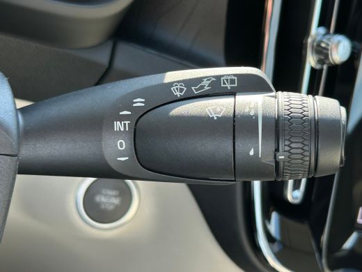 Volvo  XC40 T5 Ultimate Dark | Trekhaak | Pano | Memory | Harman/Kardon | Pilot Assist | ActivLease financial lease