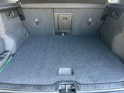 Volvo  XC40 T5 Ultimate Dark | Trekhaak | Pano | Memory | Harman/Kardon | Pilot Assist | ActivLease financial lease
