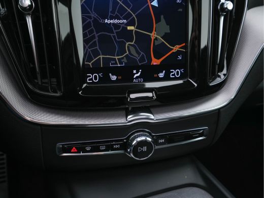 Volvo  XC60 2.0 B5 R-Design Business Pro (INCL-BTW) Aut. *PANO | LEATHER | MEMORY-PACK | HEATED-SPORTSEATS | ... ActivLease financial lease