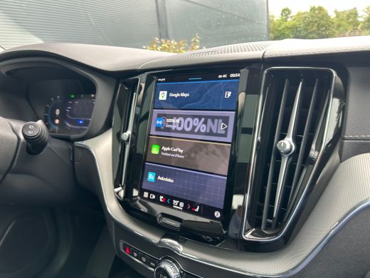 Volvo  XC60 2.0 T6 Plug-in hybrid AWD Ultimate Dark | Pano | HU-Display | Stoel & stuurverwarming | Memory | ... ActivLease financial lease