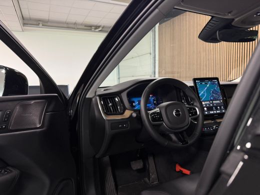 Volvo  XC60 T6 AWD Recharge Ultra Dark | Facelift | Luchtvering | Trekhaak | All Season banden | 360&deg; Camera ... ActivLease financial lease