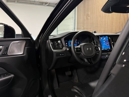 Volvo  XC60 T8 AWD Recharge Ultra Black Edition | Bowers & Wilkins | Luchtvering | Trekhaak | 360&deg; Camera | 4... ActivLease financial lease