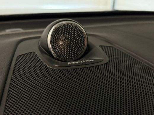 Volvo  XC60 T8 AWD Recharge Ultra Black Edition | Bowers & Wilkins | Luchtvering | Trekhaak | 360&deg; Camera | 4... ActivLease financial lease