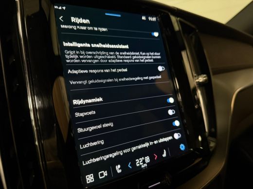 Volvo  XC60 T8 AWD Recharge Ultra Black Edition | Bowers & Wilkins | Luchtvering | Trekhaak | 360&deg; Camera | 4... ActivLease financial lease