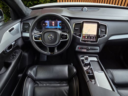 Volvo  XC90 2.0 T8 Recharge AWD Ultimate Dark | Trekhaak | Luchtvering | Bowers&Wilkins | HUD | 360 Cam | Pano ActivLease financial lease