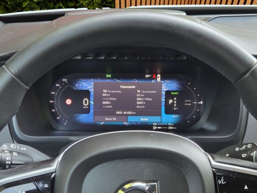 Volvo  XC90 2.0 T8 Recharge AWD Ultimate Dark | Trekhaak | Luchtvering | Bowers&Wilkins | HUD | 360 Cam | Pano ActivLease financial lease