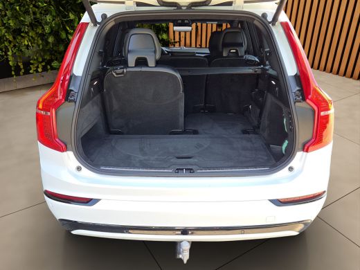 Volvo  XC90 2.0 T8 Recharge AWD Ultimate Dark | Trekhaak | Luchtvering | Bowers&Wilkins | HUD | 360 Cam | Pano ActivLease financial lease