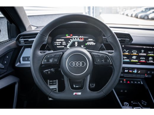 Audi A3 Limousine 30 TFSI S edition | Airco (automatisch) | Apple Carplay/Android Auto|telefoonintegratie... ActivLease financial lease