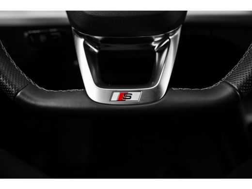 Audi Q5 Sportback 55 TFSI e S edition | Achteruitrijcamera | Cruise control | Parkeersensor voor en achter ActivLease financial lease