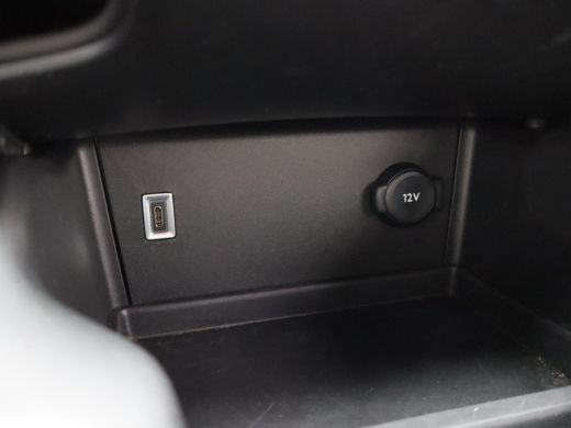 DS DS 7 E-Tense 300 4x4 Rivoli | Leder | Elektrische stoelen | Dodehoek | Adaptieve cruise | Led | ActivLease financial lease