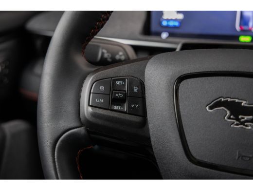 Ford Mustang Mach-E Mach-E Extended AWD 98 kWh | SOH 99,5%! | Panoramadak | B&O Audio | 360 camera | Leder | Elec. st... ActivLease financial lease