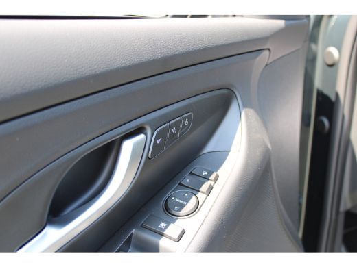Hyundai i30 Wagon 1.5 T-GDi MHEV N Line AUTOMAAT | Afneembare trekhaak | Adaptive cruise control | Sportstoel... ActivLease financial lease
