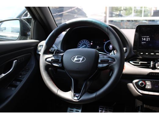 Hyundai i30 Wagon 1.5 T-GDi MHEV N Line AUTOMAAT | Afneembare trekhaak | Adaptive cruise control | Sportstoel... ActivLease financial lease