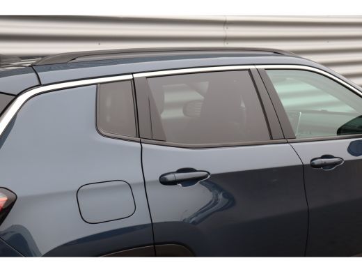Jeep Compass 1.5T e-HYBRID 130PK LIMITED AUTOMAAT / NAVI / LEDER / CLIMA / FULL-LED / CAMERA / 19" LMV / KEYLE... ActivLease financial lease