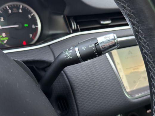 Land Rover Range Rover Evoque 1.5 P300e AWD SE 309 PK Panoramadak | Volleder | 360 Camera | Elektrische stoel | | 18" Velgen | ... ActivLease financial lease
