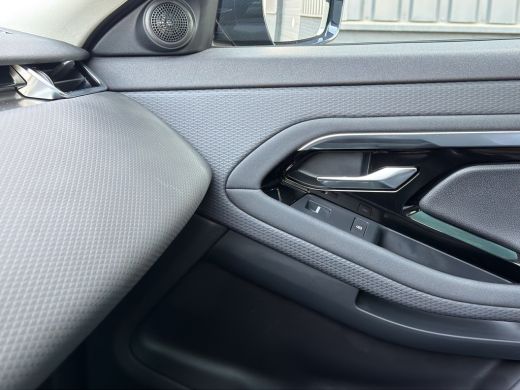 Land Rover Range Rover Evoque 1.5 P300e AWD SE 309 PK Panoramadak | Volleder | 360 Camera | Elektrische stoel | | 18" Velgen | ... ActivLease financial lease