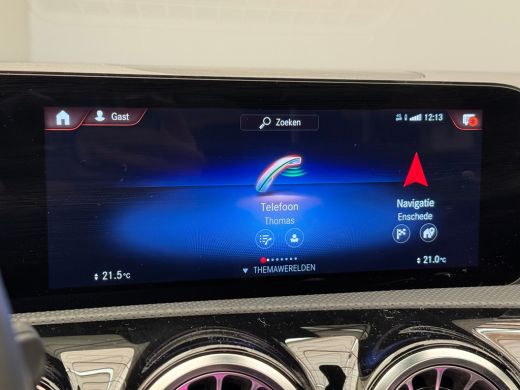 Mercedes-Benz A-Klasse 180 Luxury Line Panorama Dak | Alcantara Bekleding | LED | Widescreen | Camera | Navigatie | Park... ActivLease financial lease