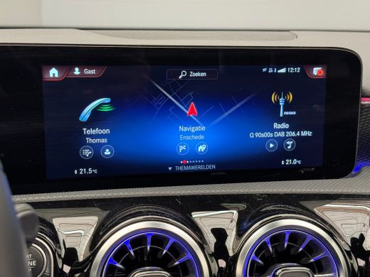 Mercedes-Benz A-Klasse 180 Luxury Line Panorama Dak | Alcantara Bekleding | LED | Widescreen | Camera | Navigatie | Park... ActivLease financial lease