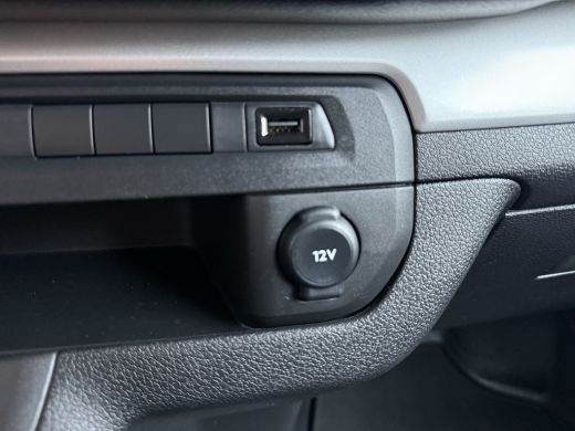 Opel Vivaro 2.0 Diesel 180pk Automaat L3 DC | Bumpers in carrosseriekleur | Cruise control | LED dagrijverlic... ActivLease financial lease