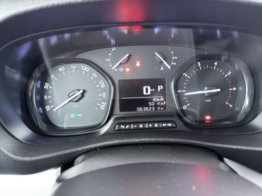 Opel Vivaro 2.0 Diesel 180pk Automaat L3 DC | Bumpers in carrosseriekleur | Cruise control | LED dagrijverlic... ActivLease financial lease