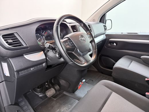 Opel Vivaro 2.0 Diesel 180pk Automaat L3 DC | Bumpers in carrosseriekleur | Cruise control | LED dagrijverlic... ActivLease financial lease
