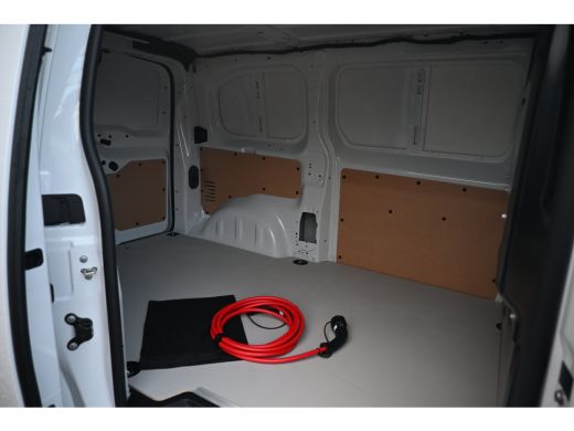Opel Vivaro-e Standaard - Electric L2 | Navigatie | Parkeersensoren | Betimmering | Cruise Control | Airco | !! ActivLease financial lease