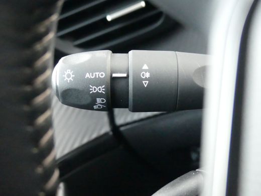 Peugeot 2008 1.2 PureTech Active | APPLE CARPLAY / ANDROID AUTO | PARKEERSENSOREN | ActivLease financial lease