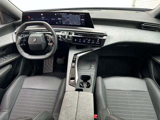 Peugeot 3008 1.2 Hybrid 136 Allure | Adapt. Cruise | Navigatie | Camera | Climate Control | Achterbank in dele... ActivLease financial lease
