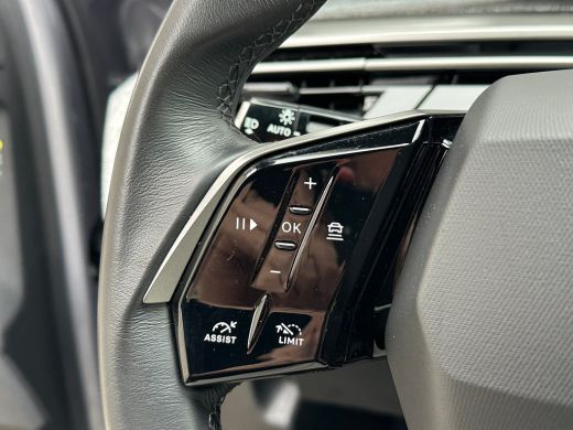 Peugeot 3008 1.2 Hybrid 136 Allure | Adapt. Cruise | Navigatie | Camera | Climate Control | Achterbank in dele... ActivLease financial lease