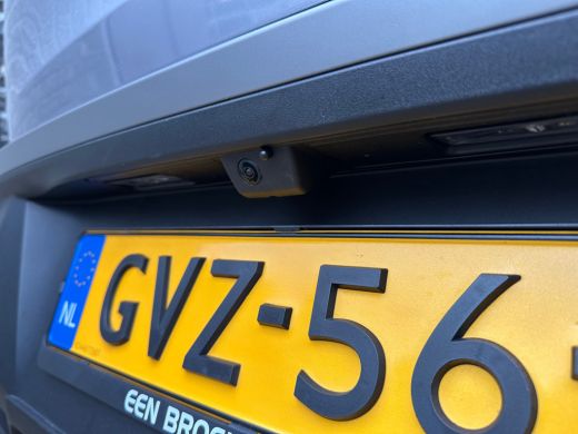 Peugeot 3008 1.2 Hybrid 136 Allure | Adapt. Cruise | Navigatie | Camera | Climate Control | Achterbank in dele... ActivLease financial lease