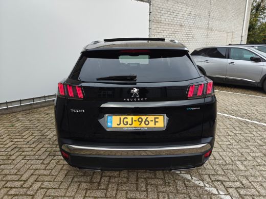 Peugeot 3008 1.6 HYbrid4 300 GT | Navigatie | Panoramadak | Camera | Adapt. Cruise | Achterbank in delen neerk... ActivLease financial lease