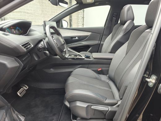 Peugeot 3008 1.6 HYbrid4 300 GT | Navigatie | Panoramadak | Camera | Adapt. Cruise | Achterbank in delen neerk... ActivLease financial lease